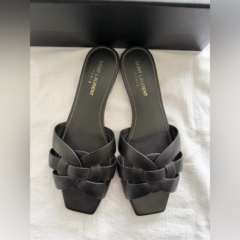 Black Saint Laurent sandals for sale in good condition!!!